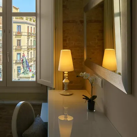 Boutique Carlo Felice Hotel *