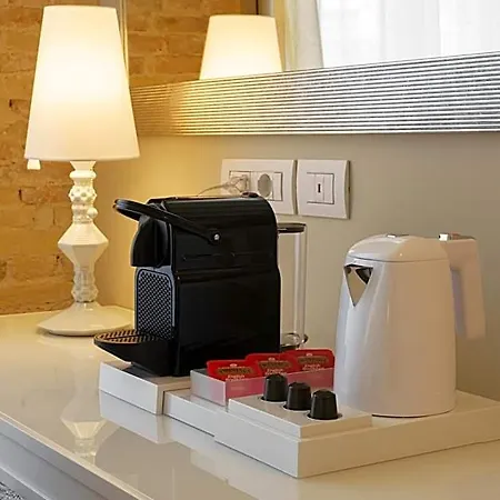 Boutique Carlo Felice Otel *