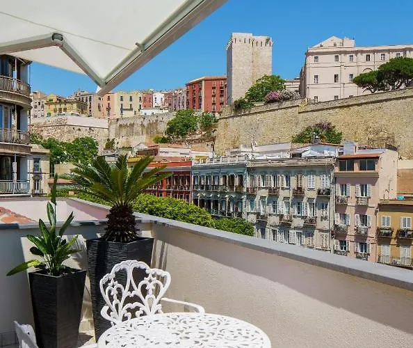 Boutique Carlo Felice ホテル カリアリ